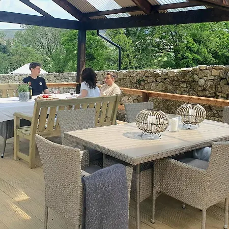 The Lawn Yurt خيمة فخمة *